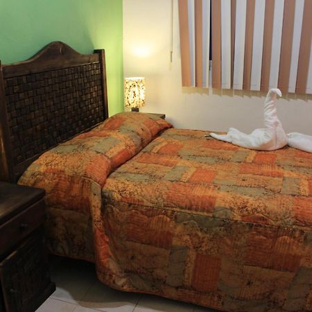 Terracota Corner Rooms كامبيش المظهر الخارجي الصورة